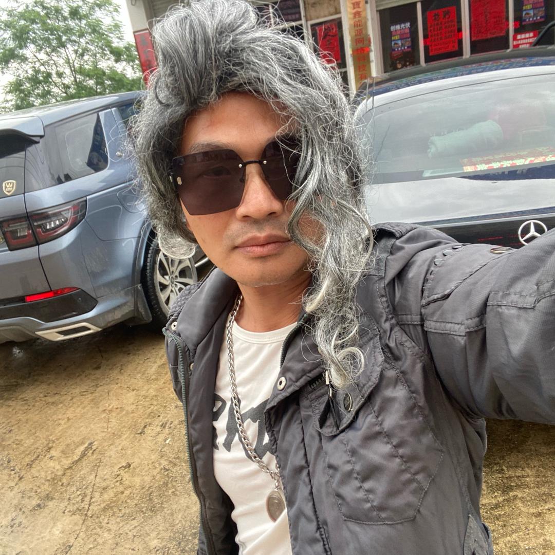 莫潇仁⛱️（重金属🤘摇滚🎸乐🎵）