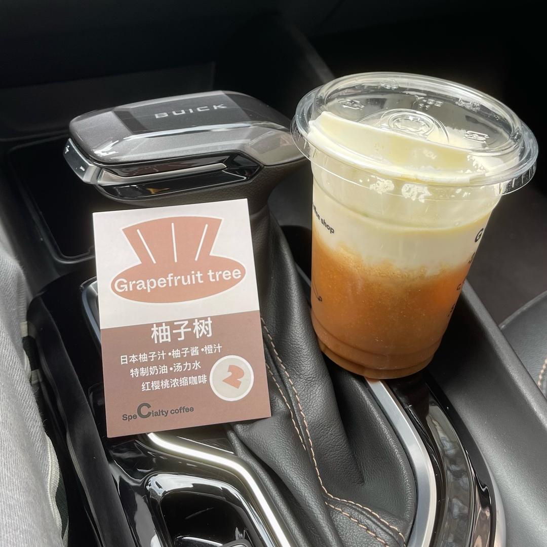 隆耀（每天凌晨1:00开播）