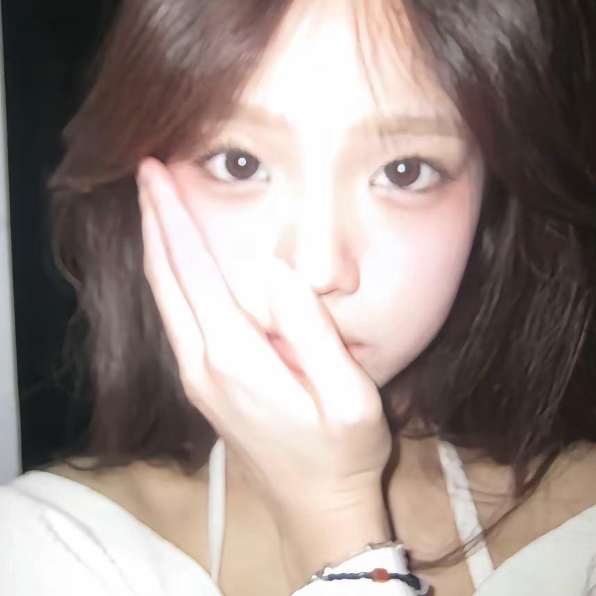 别哭了伤心的女人