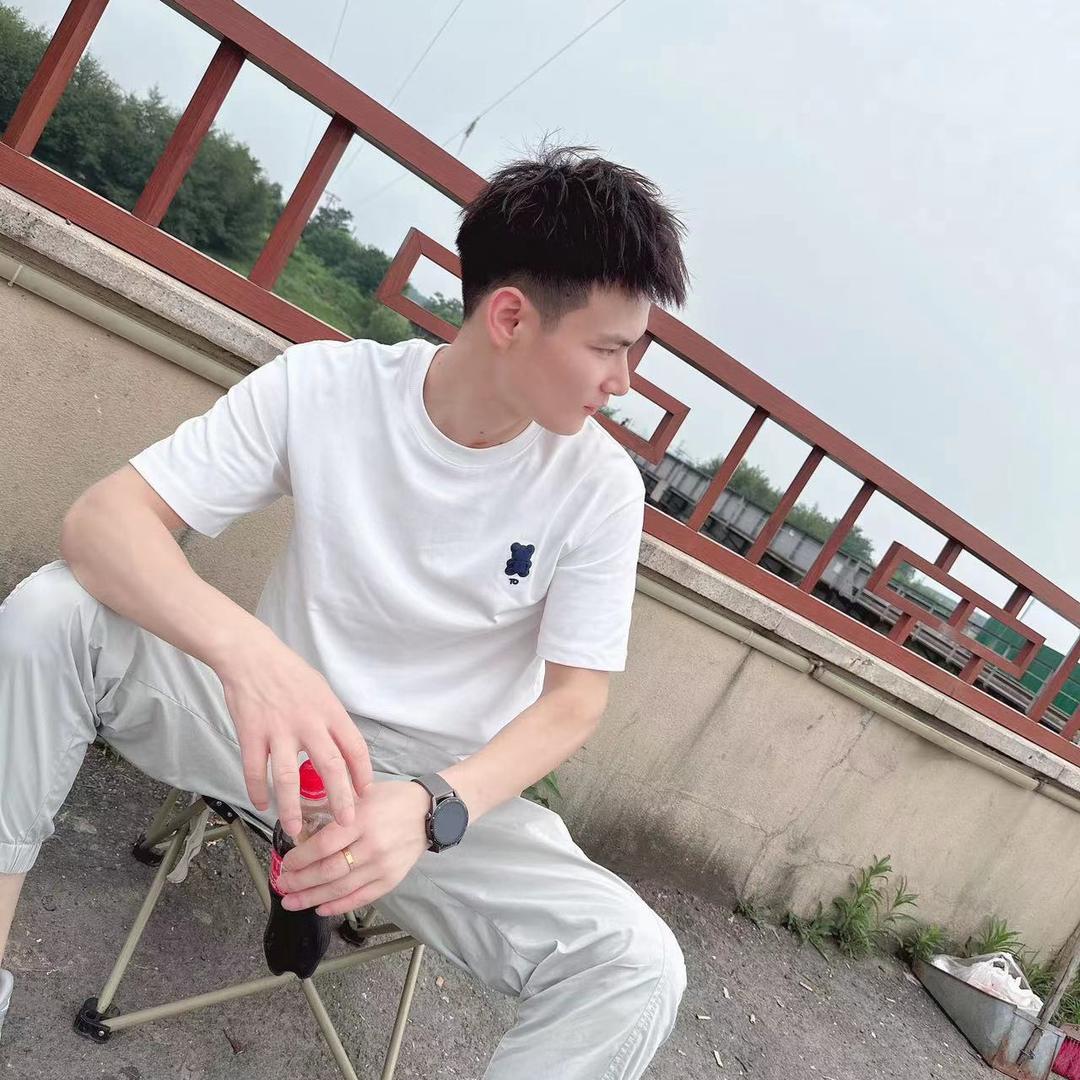 ℳ๓不喝水的🐟