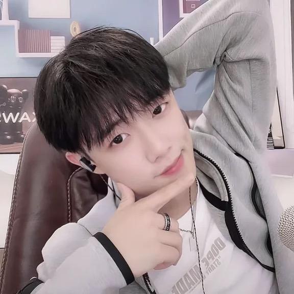 🌙784小帅