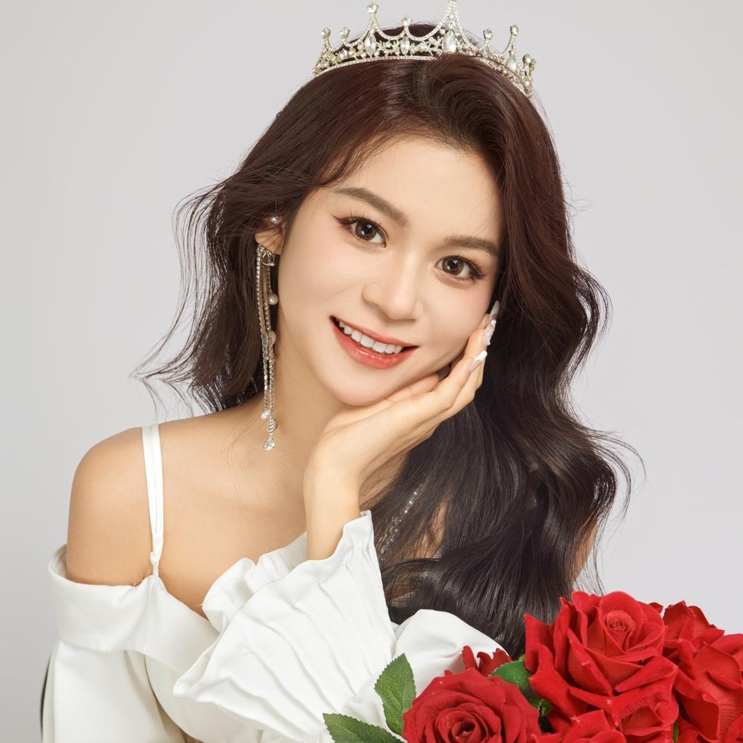 小汉堡儿Hannah