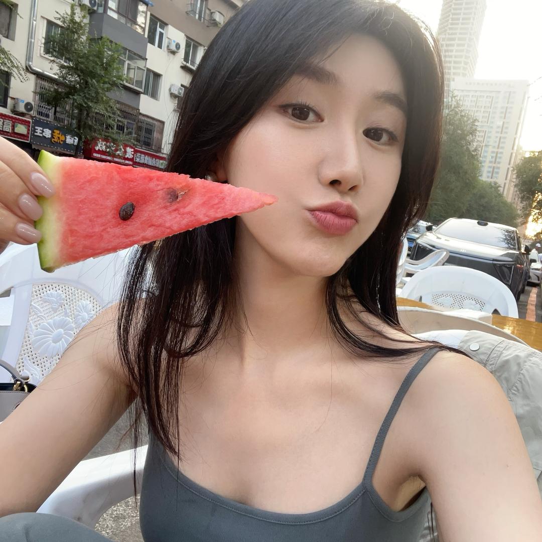 李