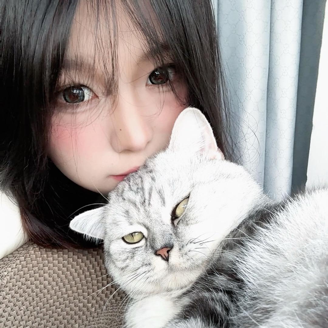 小丽从不会害羞