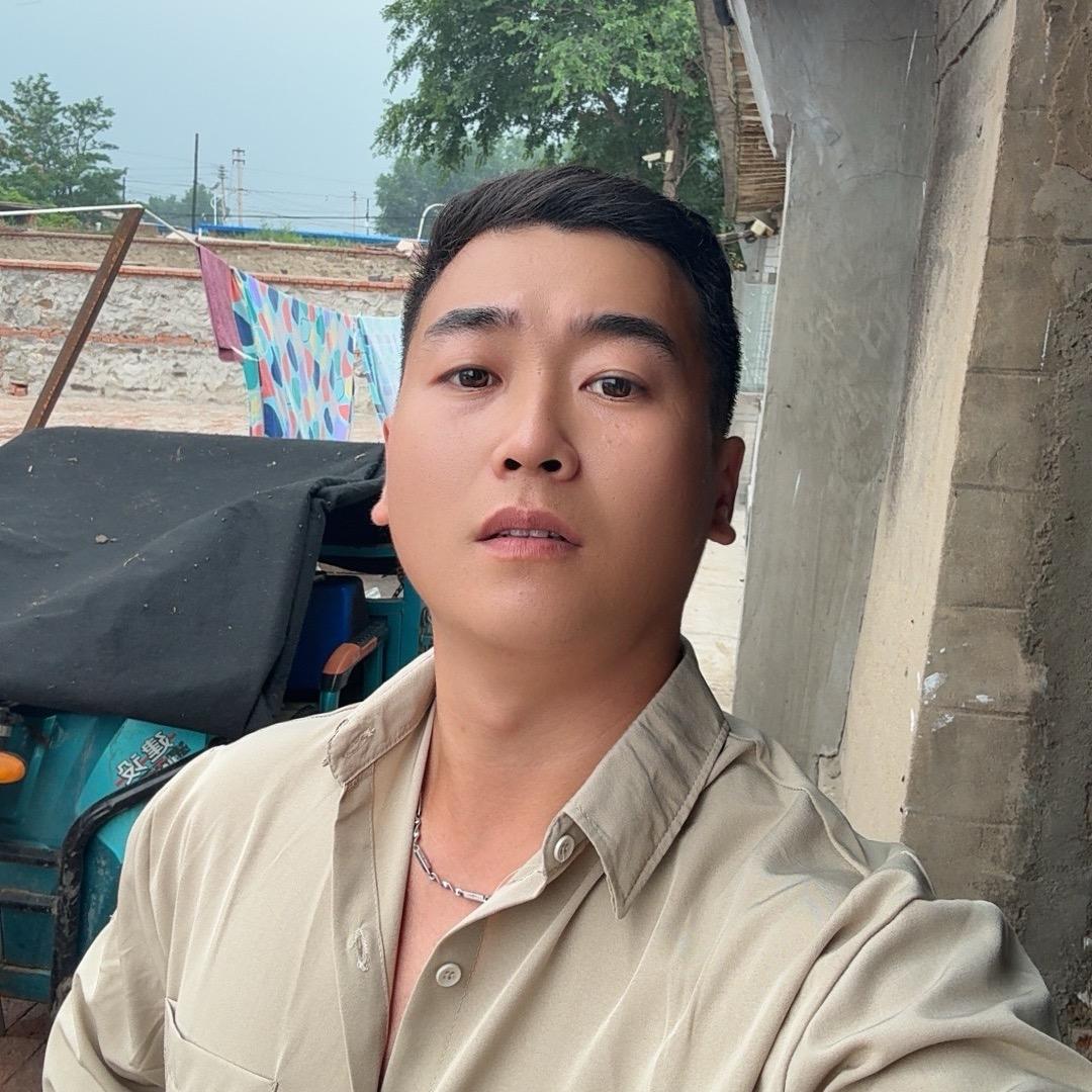 男三十三