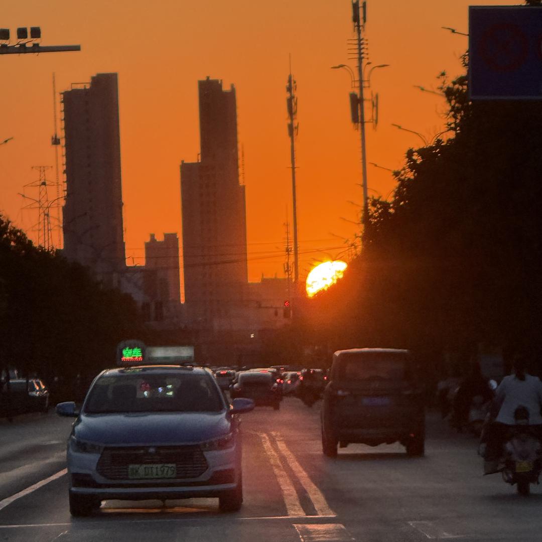 萱萱源头书包店
