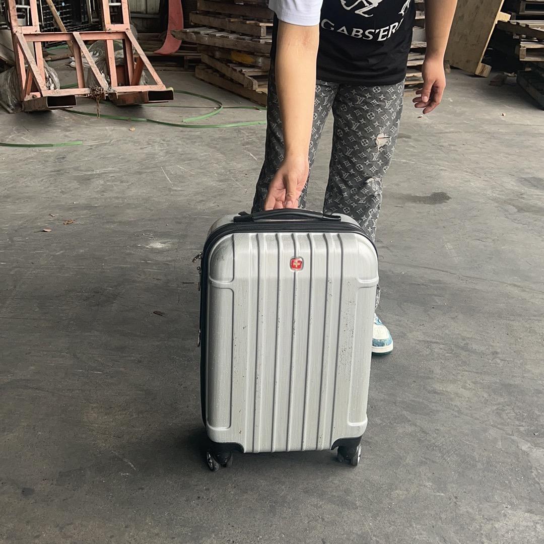 瑞士军刀直销店