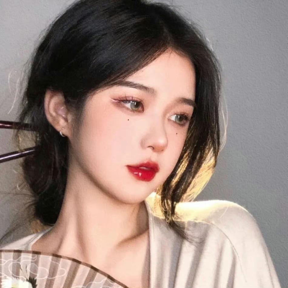 沐蓝轻奢女装