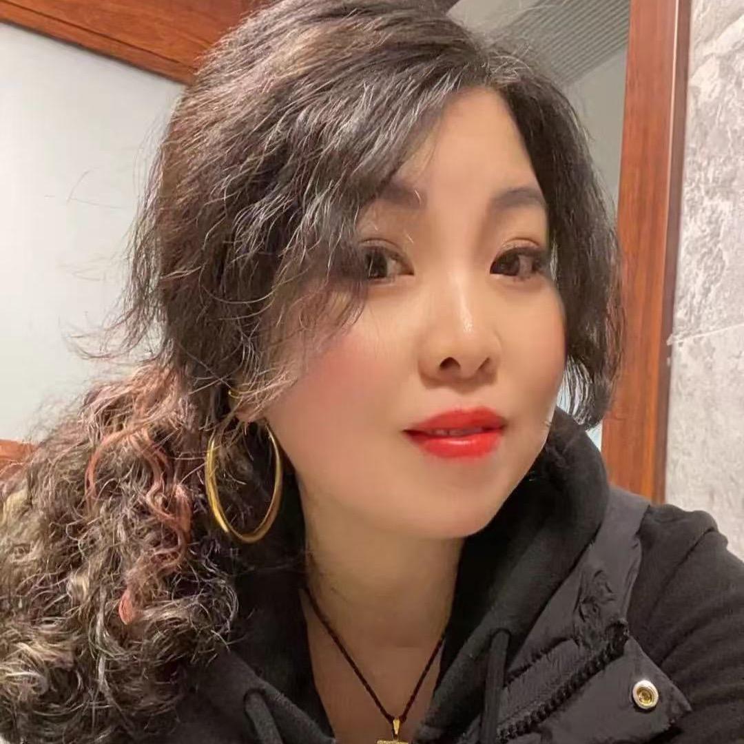 浙江绍兴新昌兔毛市场倾心精品女装