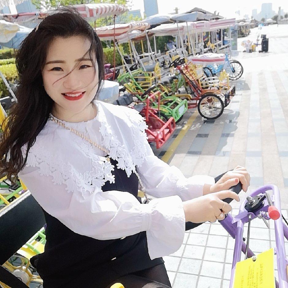 嘟嘴小妹