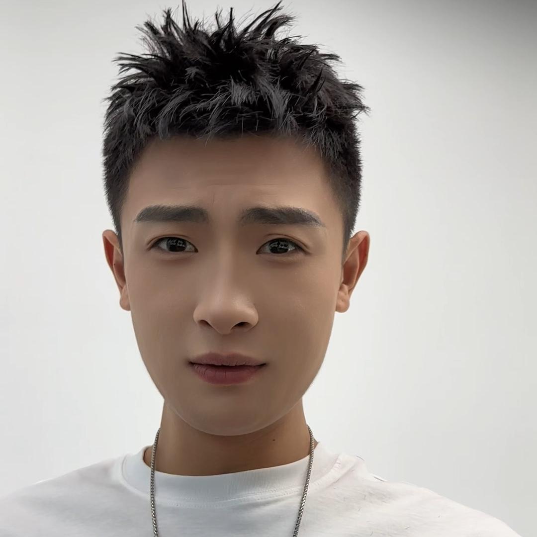 吕正鑫⚡️ ⁷⁹⁰