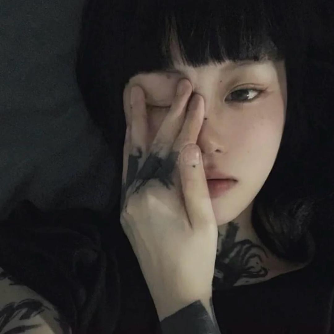 天蝎女！