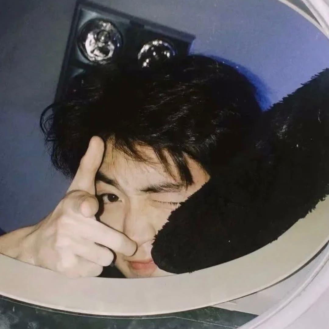 脑袋困掉啦ᥫᩣ