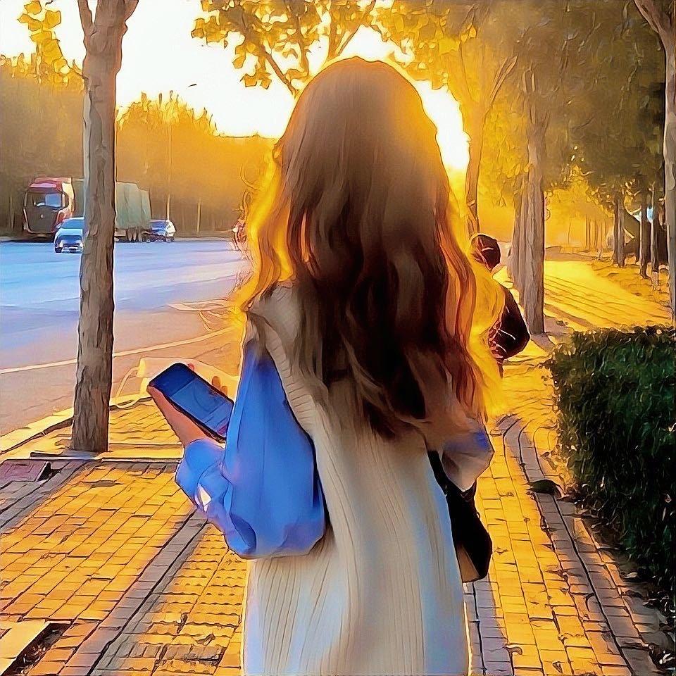 李李菇凉