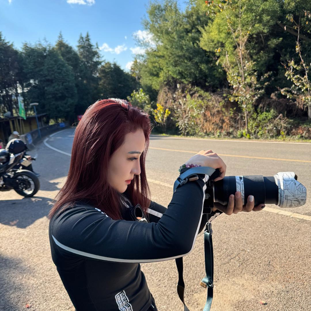 🏍️甜查理📷