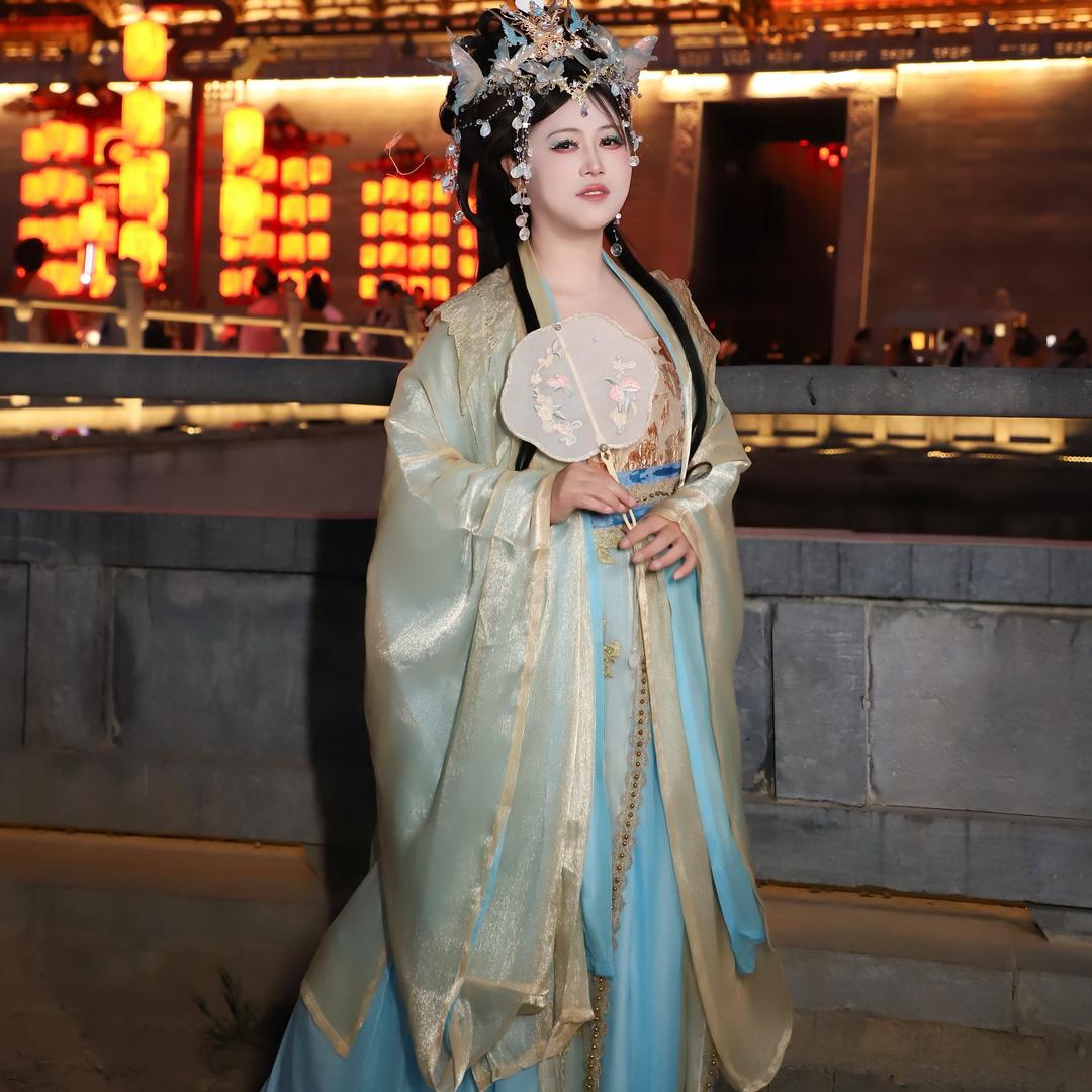 小英首播
