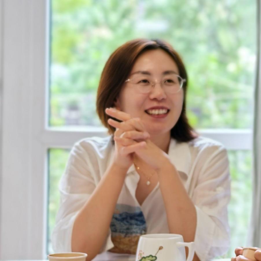 心理咨询师朱丽霞