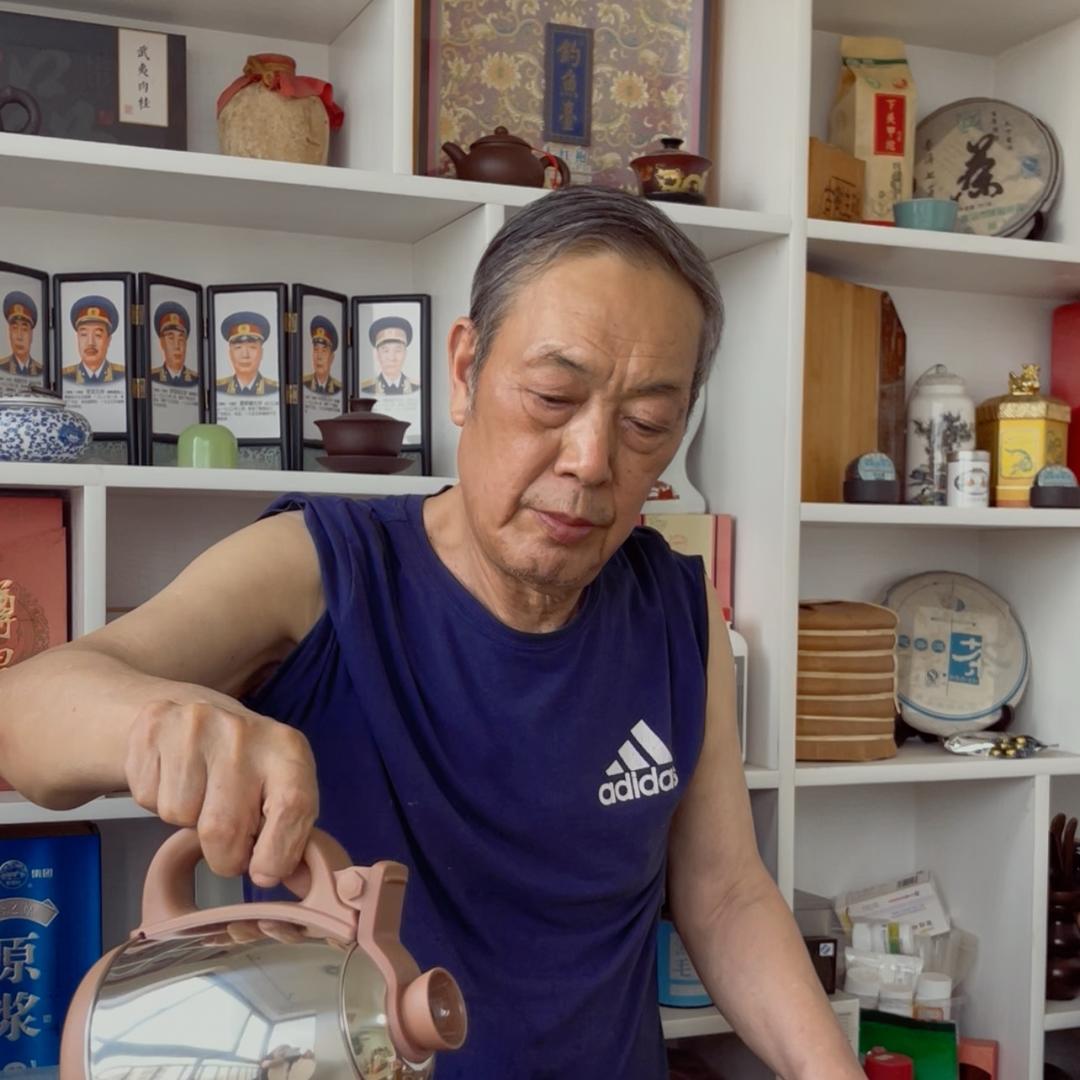 70后川厨六舅