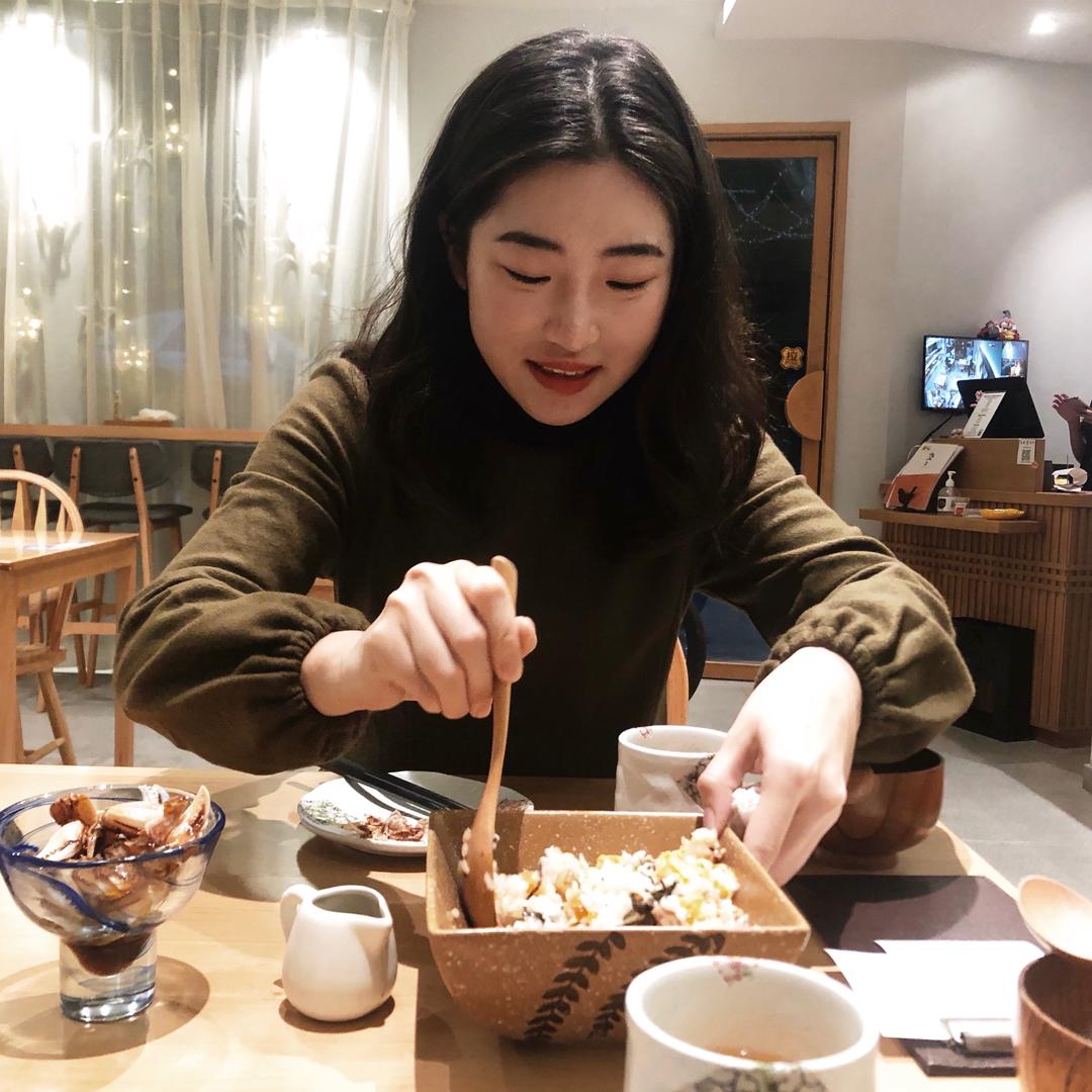 阿佳嘻