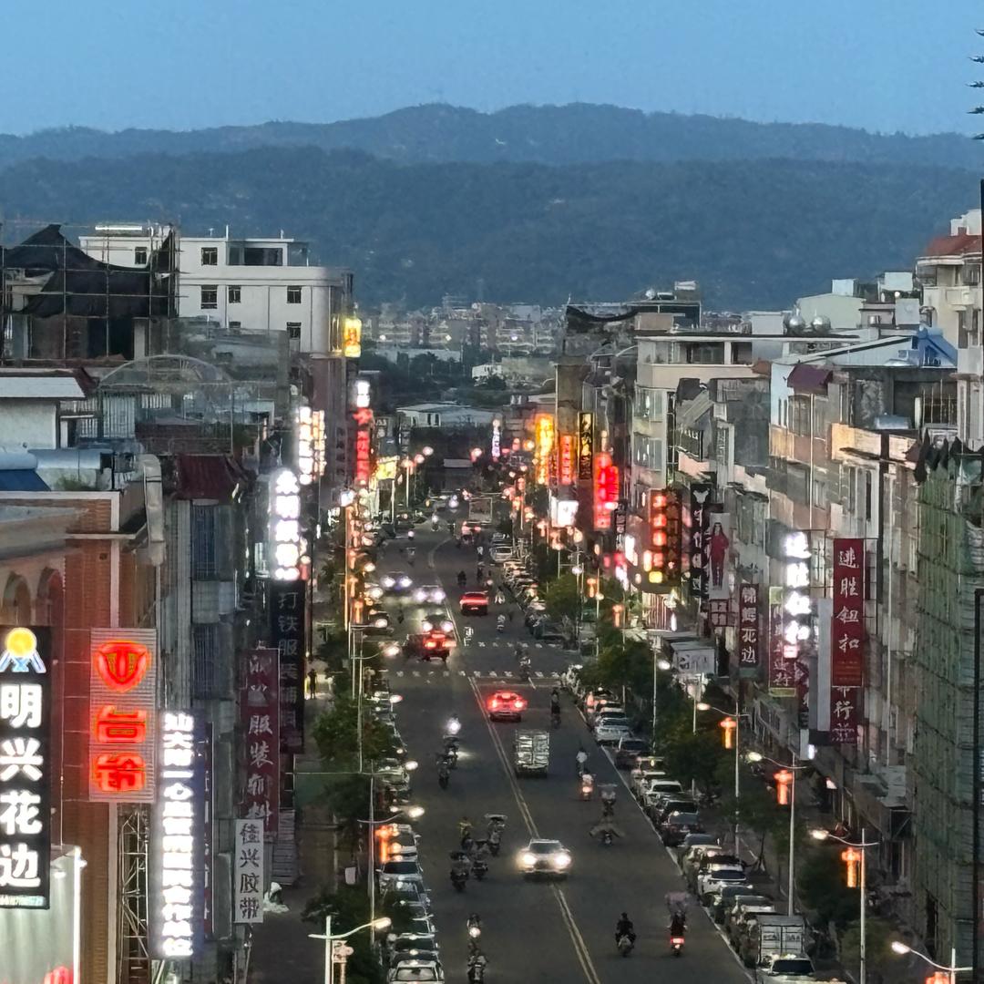 正在工作中……