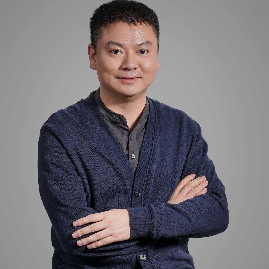 爱珠宝的老罗