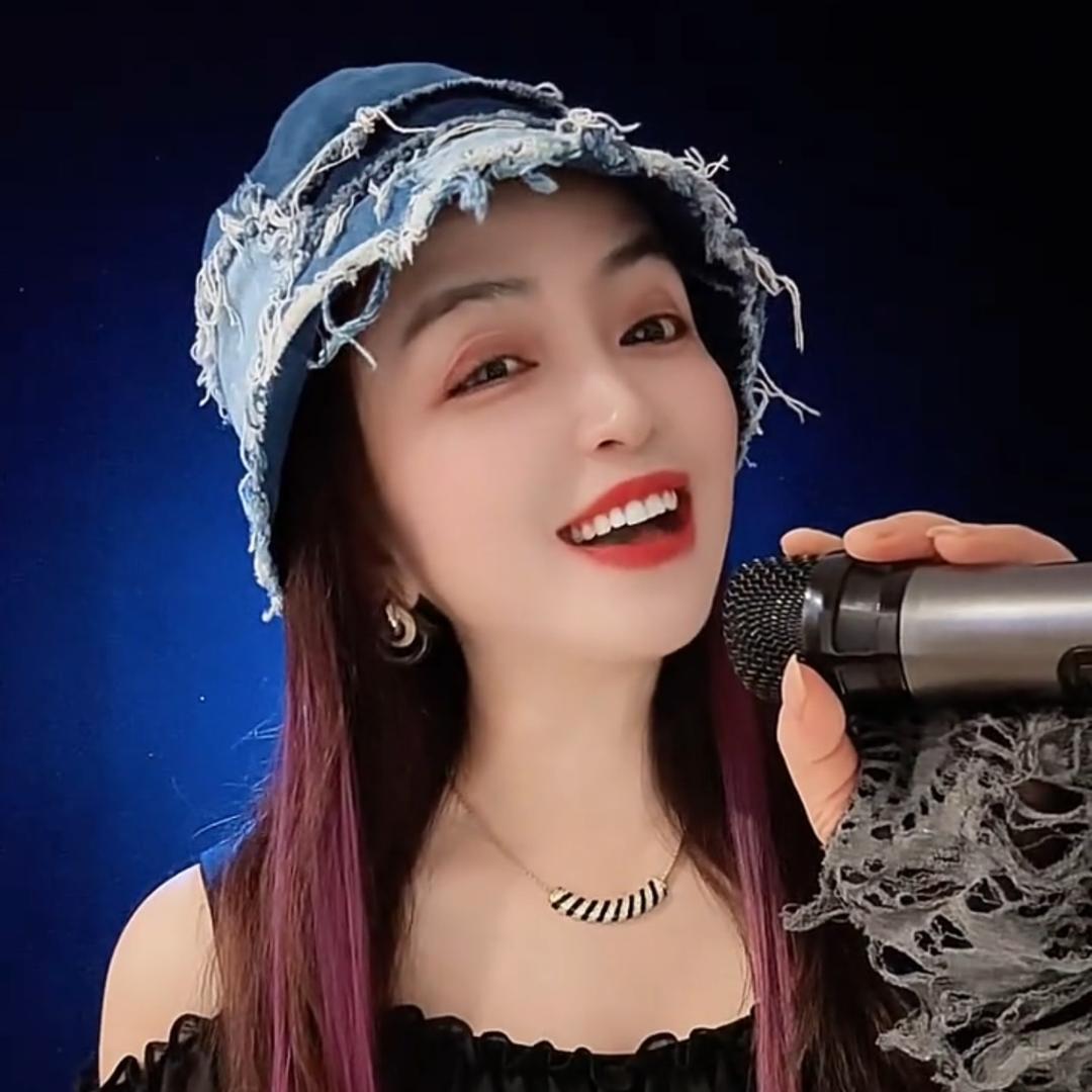 周美媚