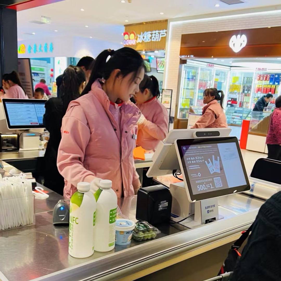 张可可店员