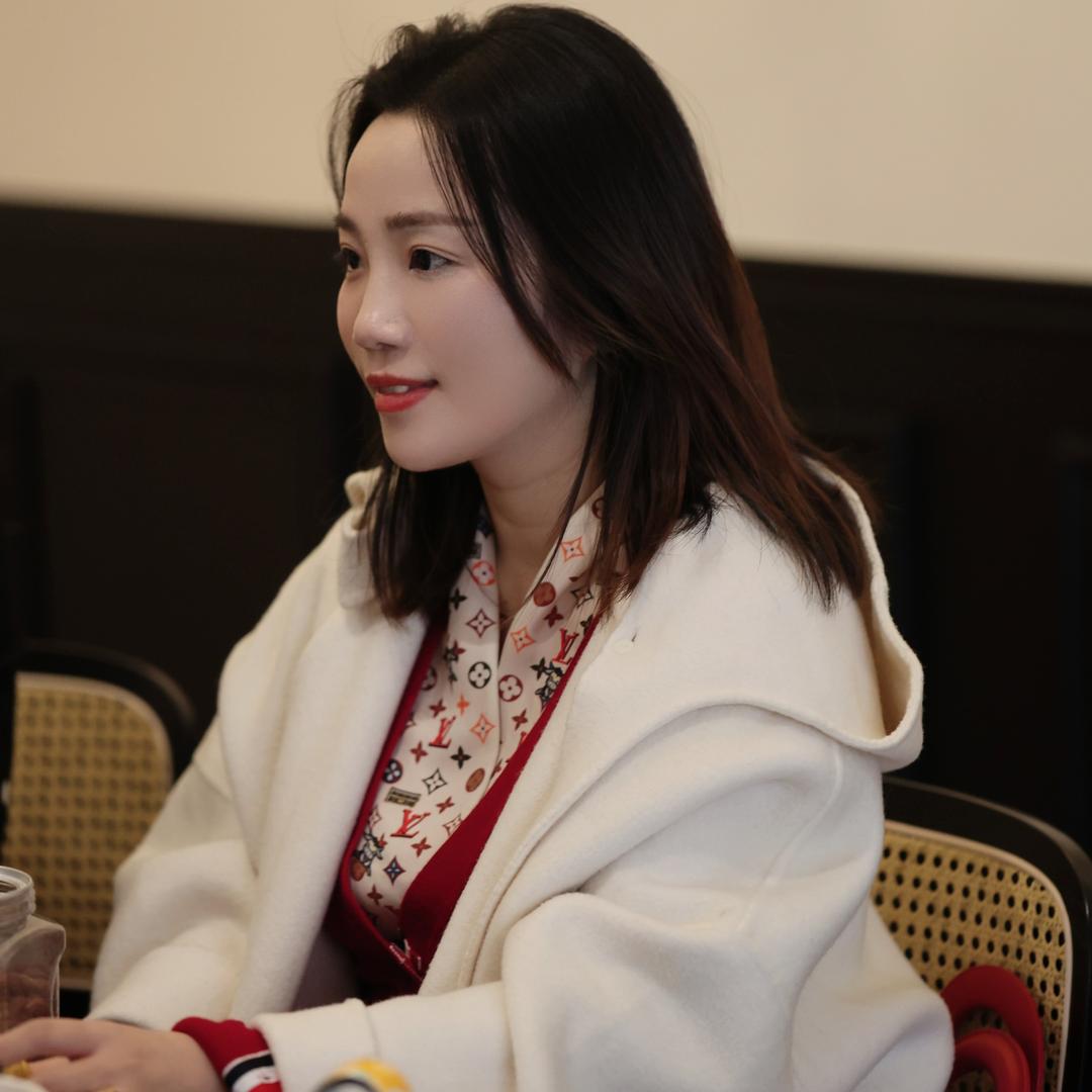 杨亿亿