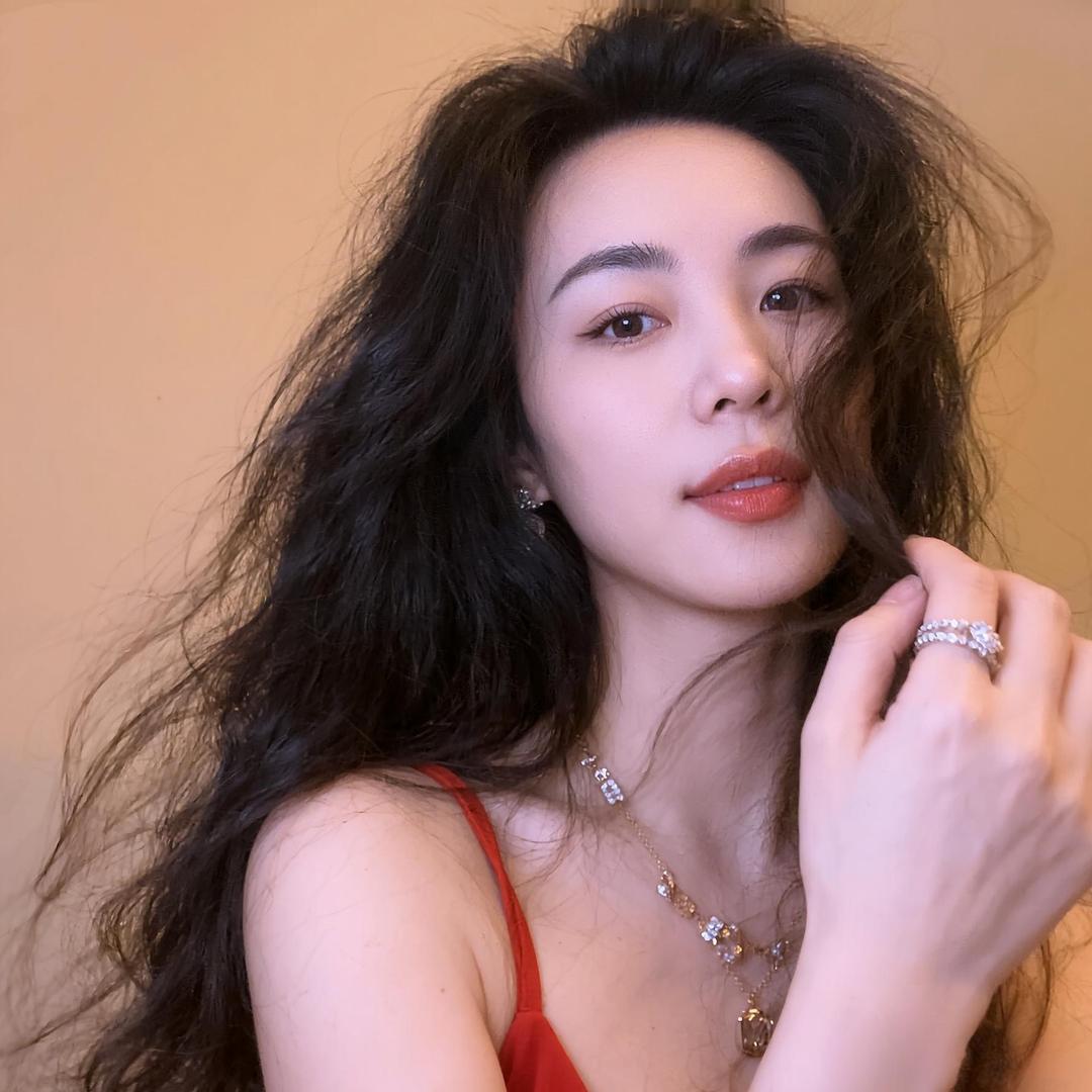 左柚（娱乐打榜）