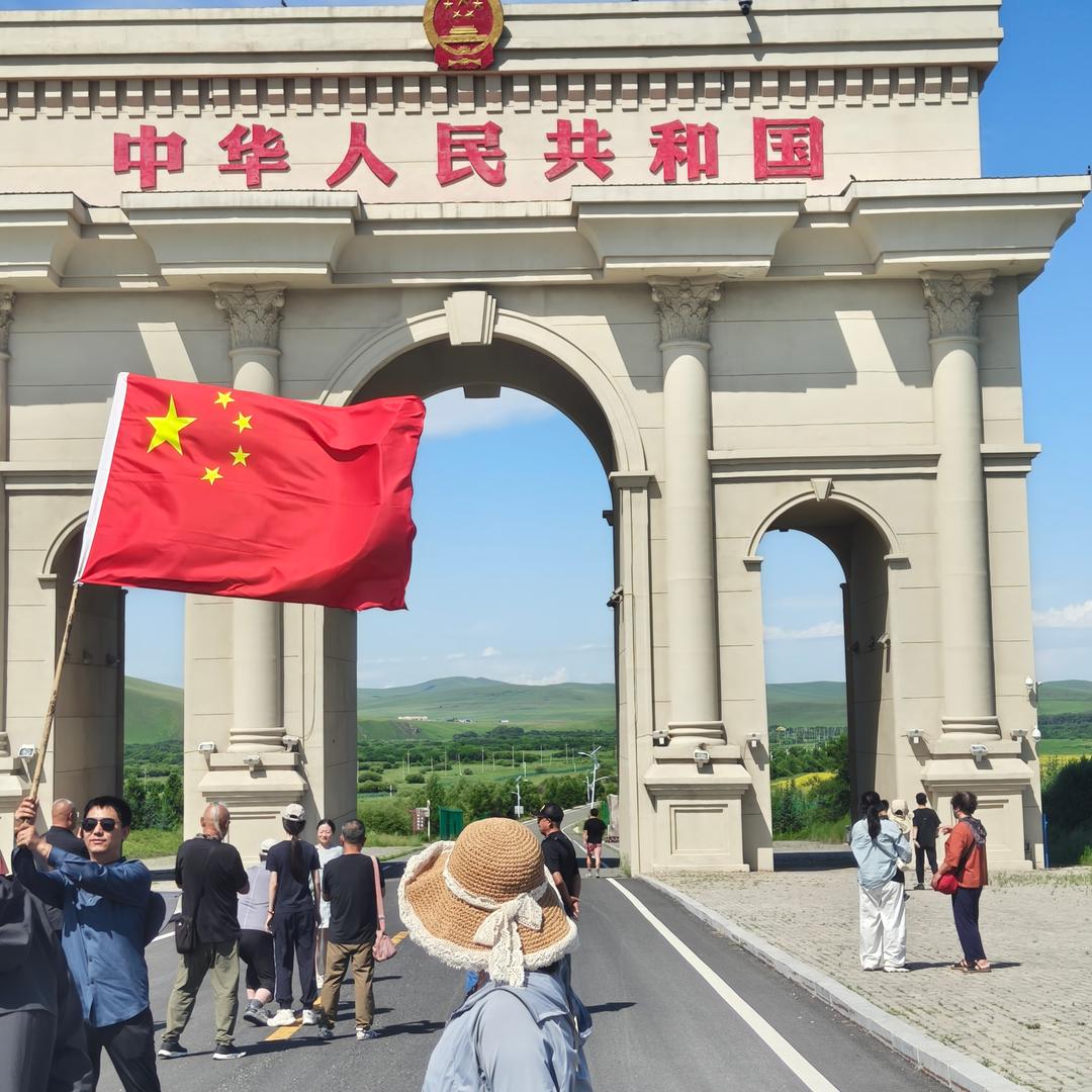 敬轩梓赫
