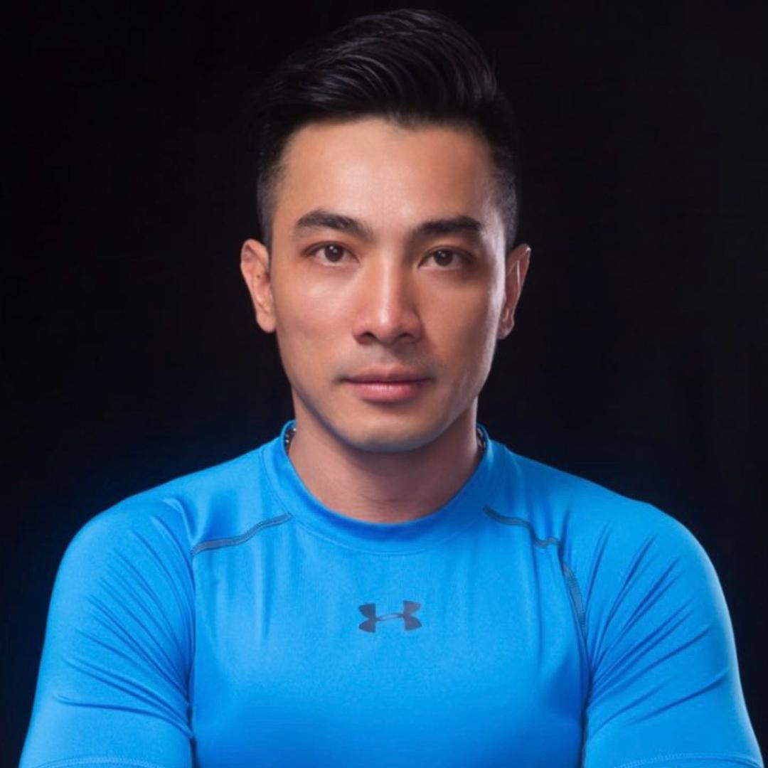 亚洛斯特24H健身窦教练