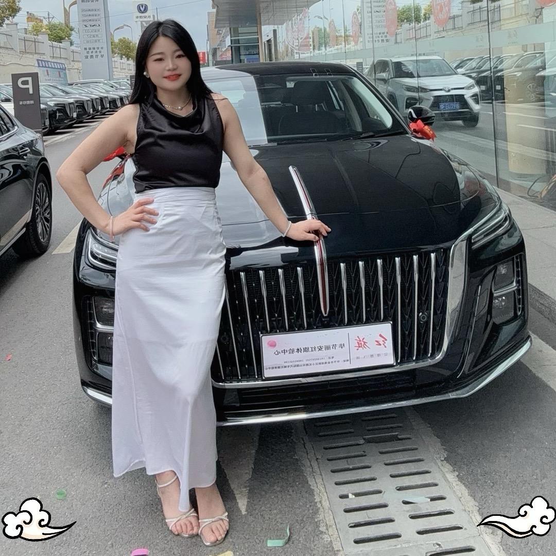 恒晟二手车小雪