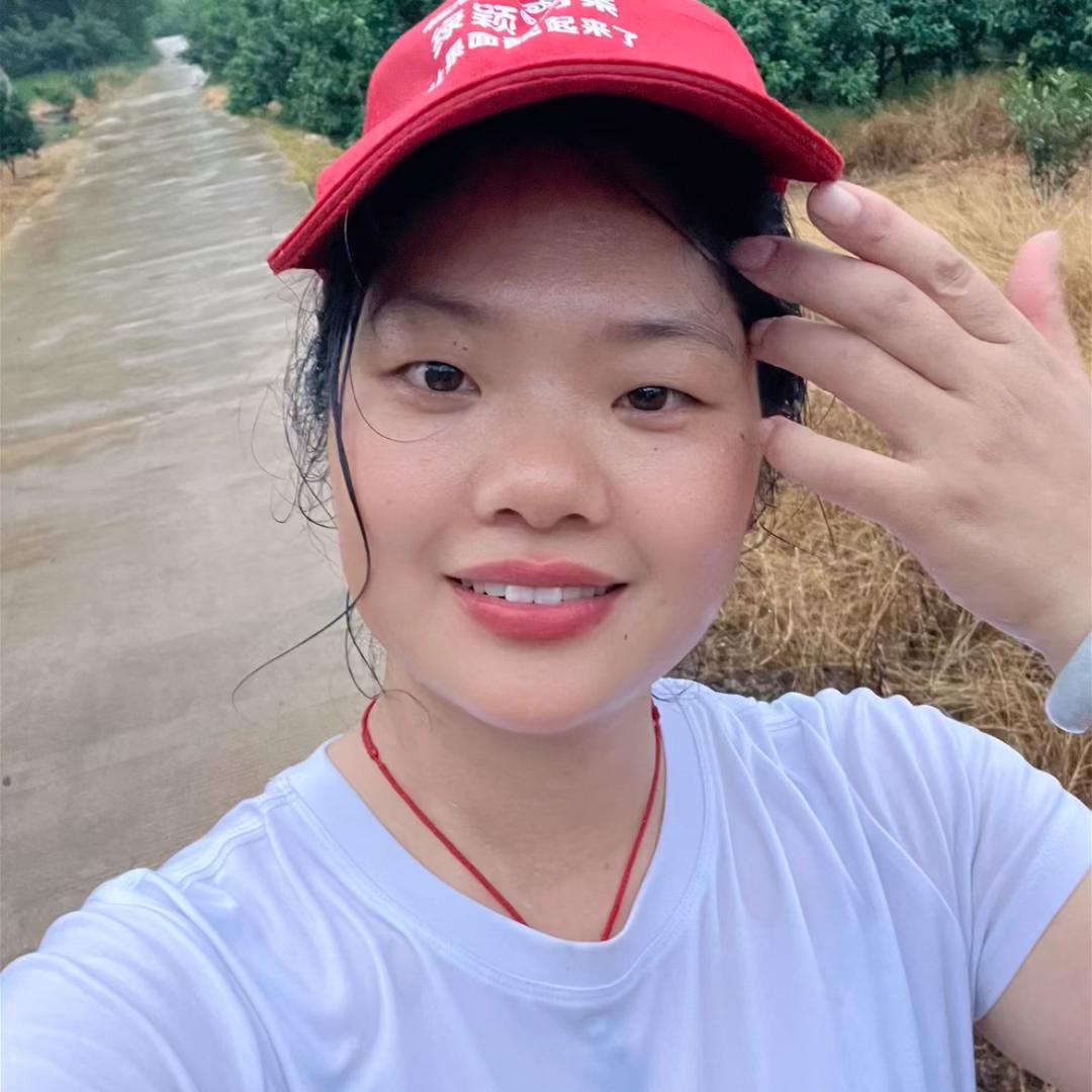 邓小玲