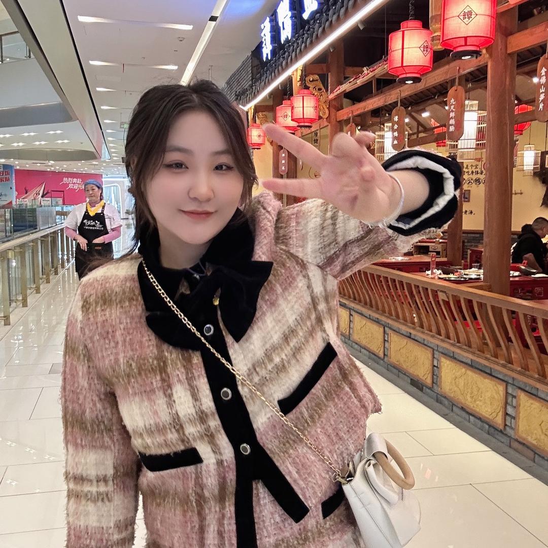 冬季杏色