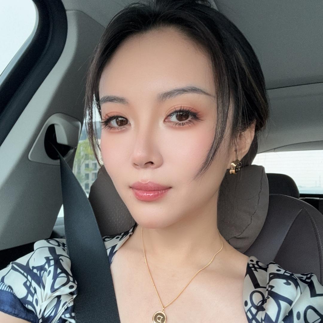 文佳佳