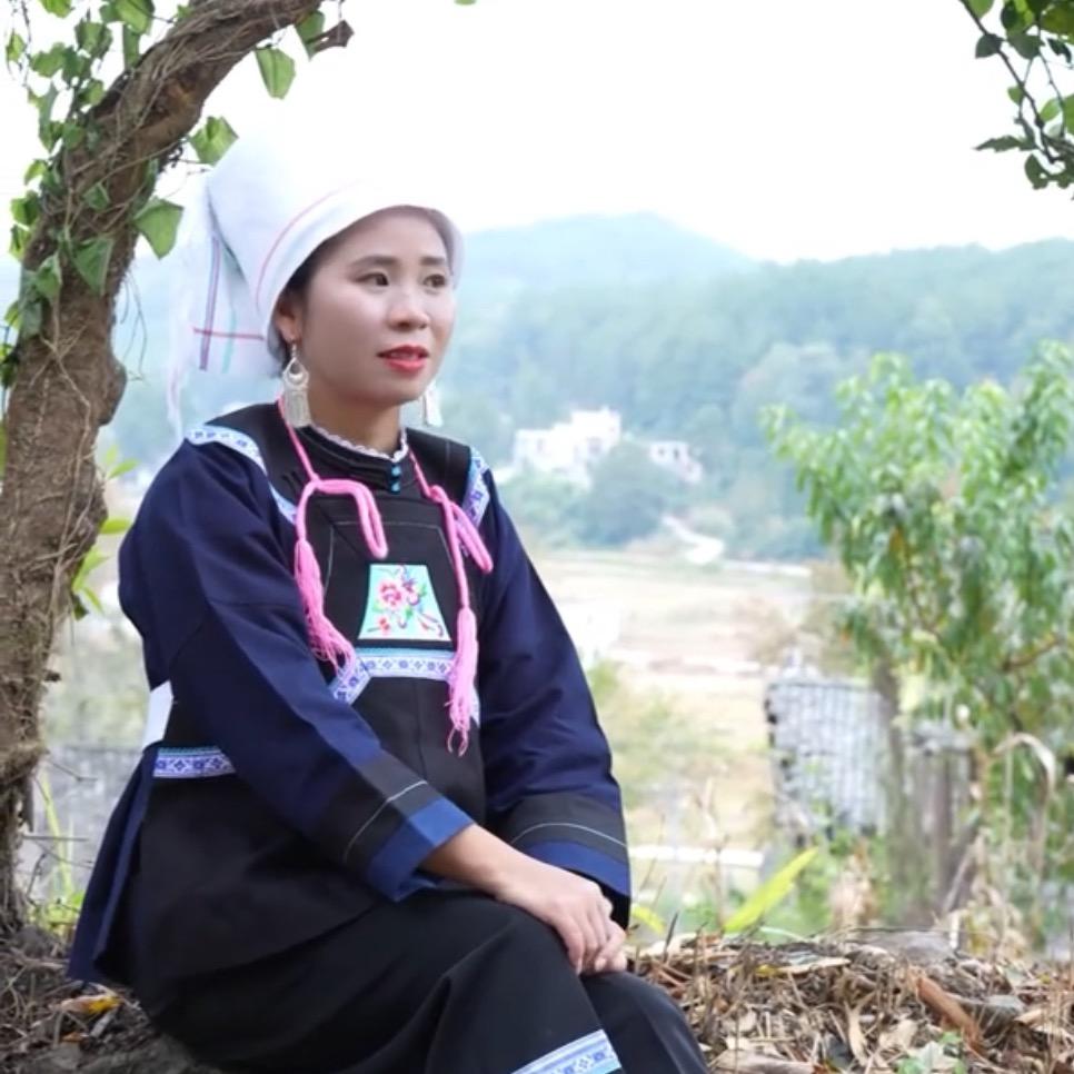布依之女一罗荟