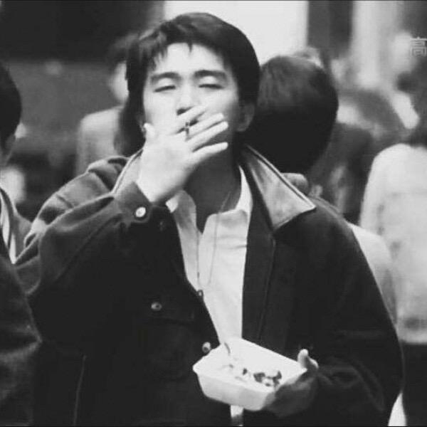 下竿忘红尘