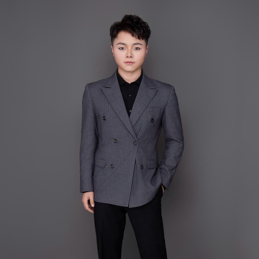 教游泳的刘老师