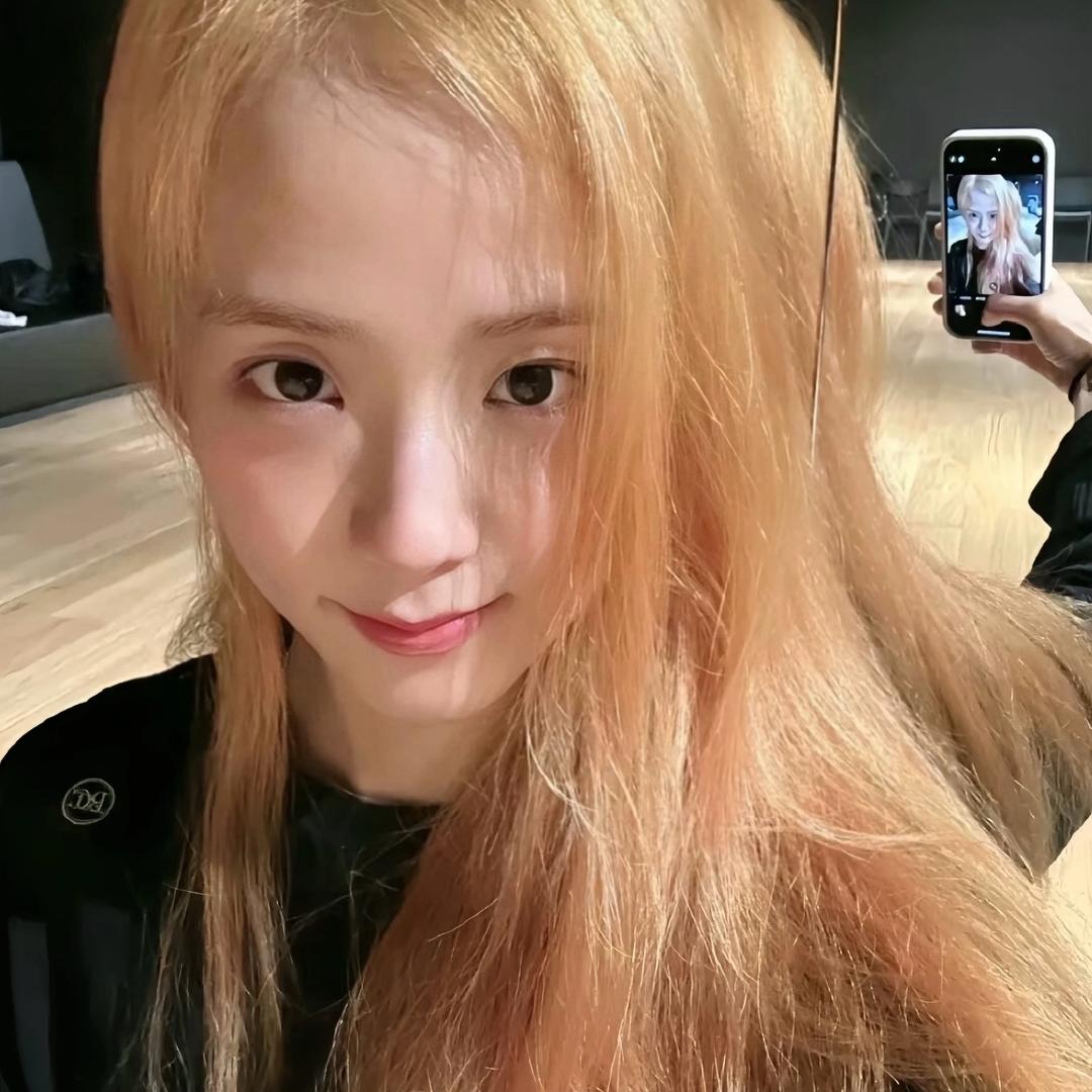 小y^