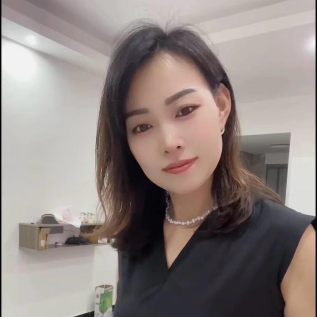 吉 吉  姐姐（挑战1.15号上岸90斤