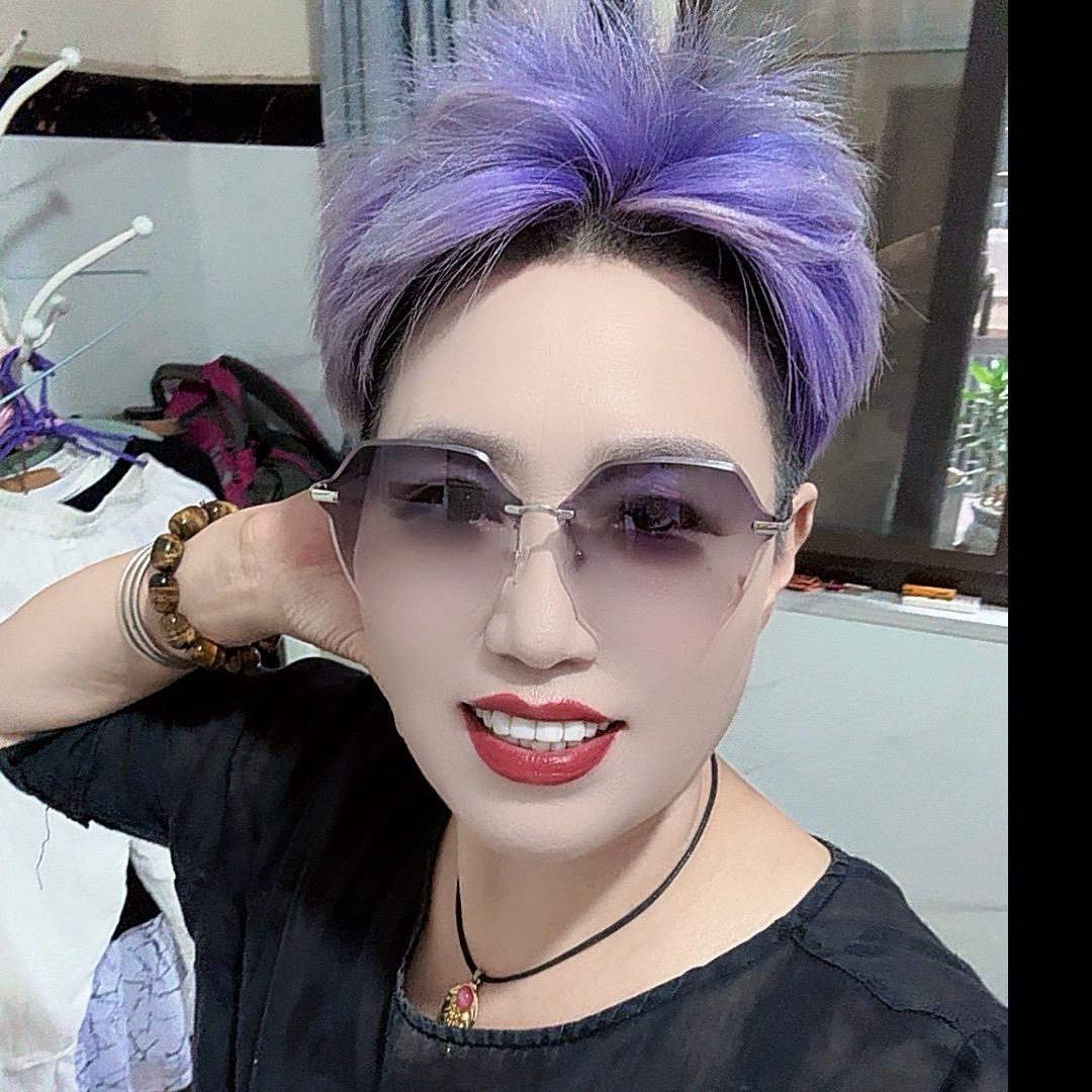 李姐服饰！首播每天晚上7:30开播