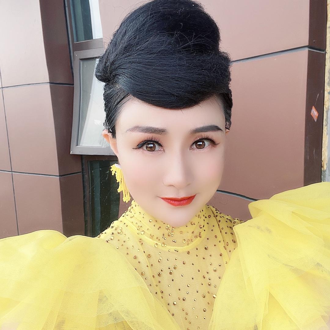 🎤🌺丽儿老师教唱歌