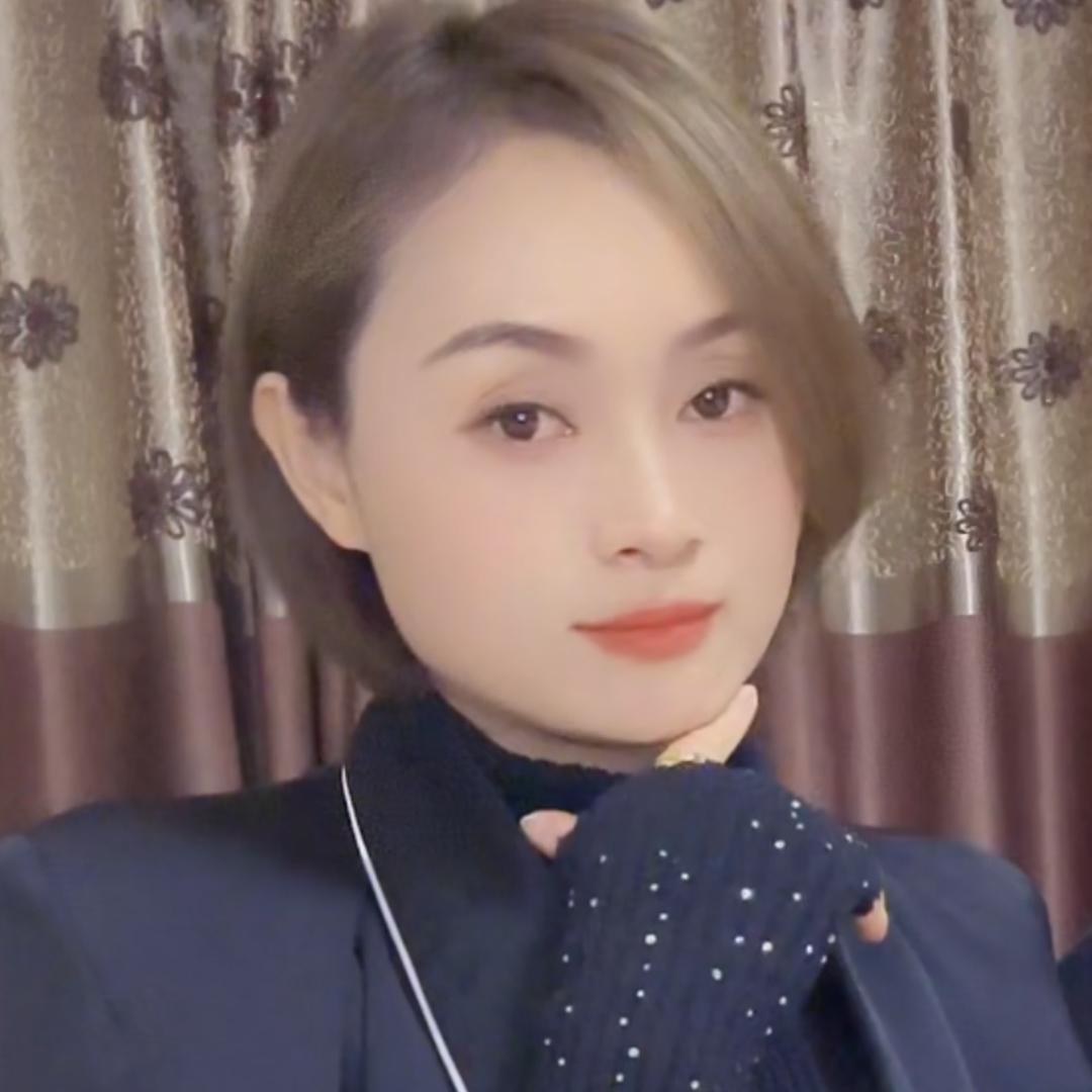 牵着小手向前冲