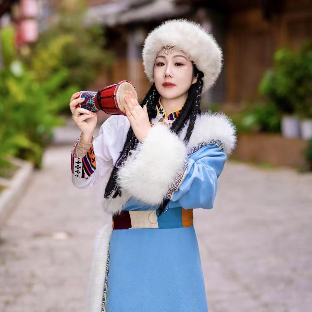 匠心美物鸡血石