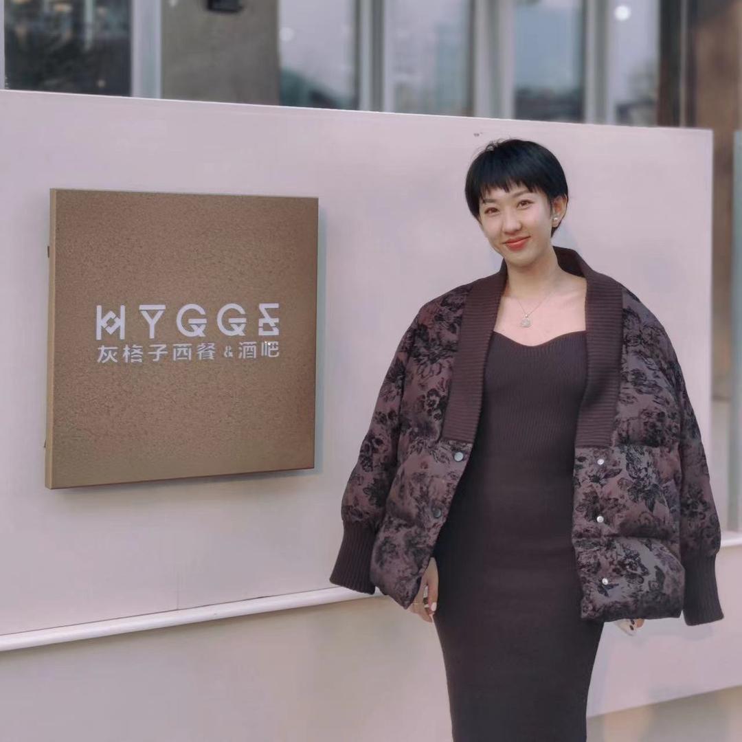 斯梦瑜伽普拉提一莹莹老师