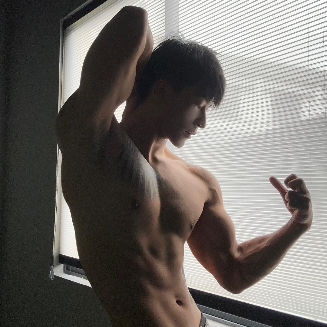 菜菜菜包