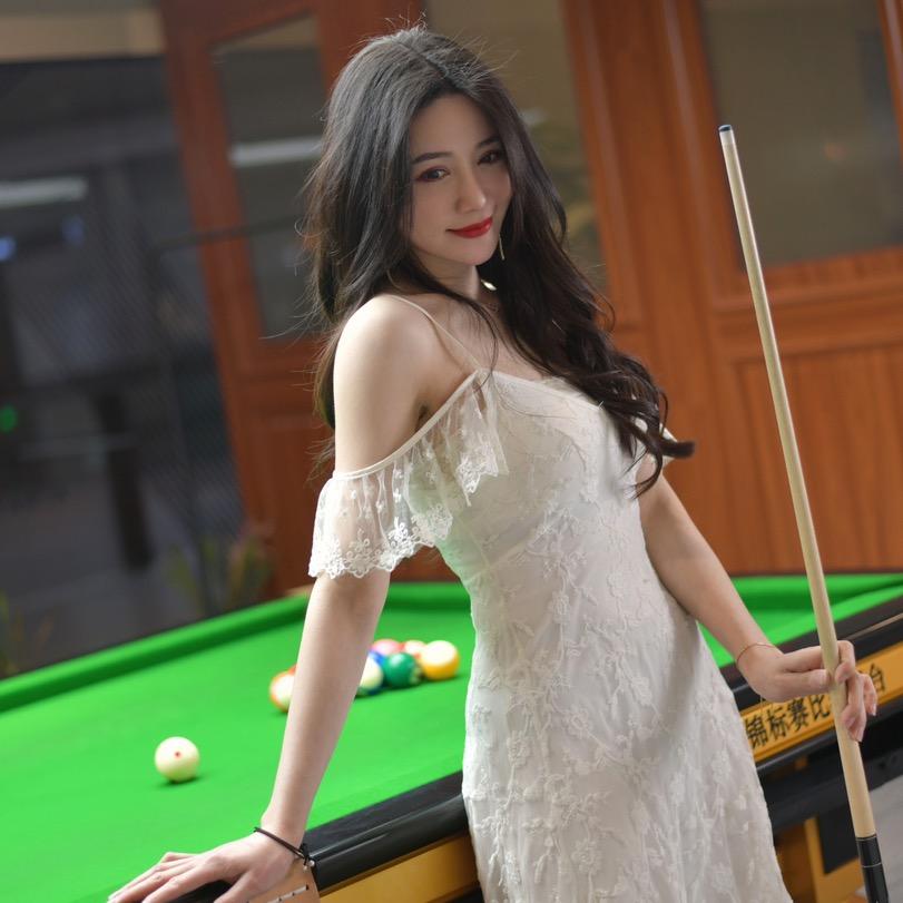 台球小师妹