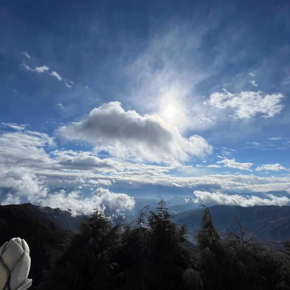 七彩雲尚（泓杉店）