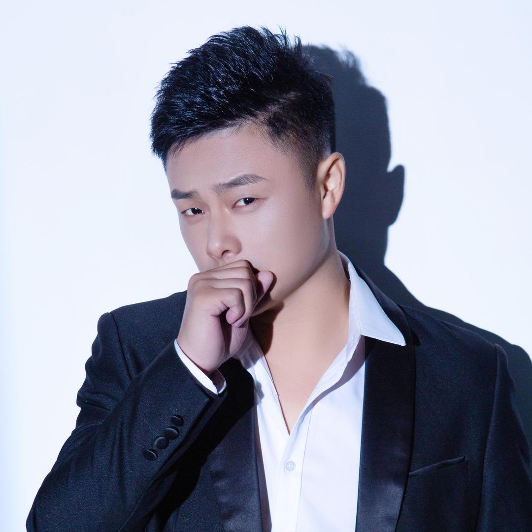 帽哥唱情歌