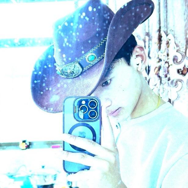 🦋࿐  📿💨